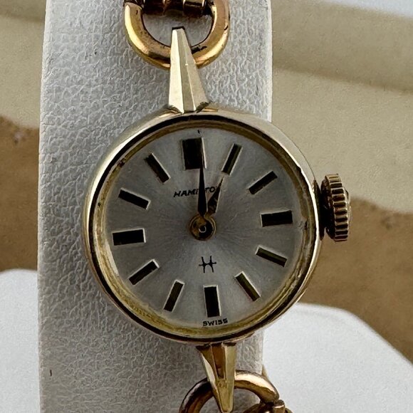 Vintage 1950’s Hamilton 17-jewel hand-wind movement, 33-inch-wide mesh strap - Picture 3 of 8